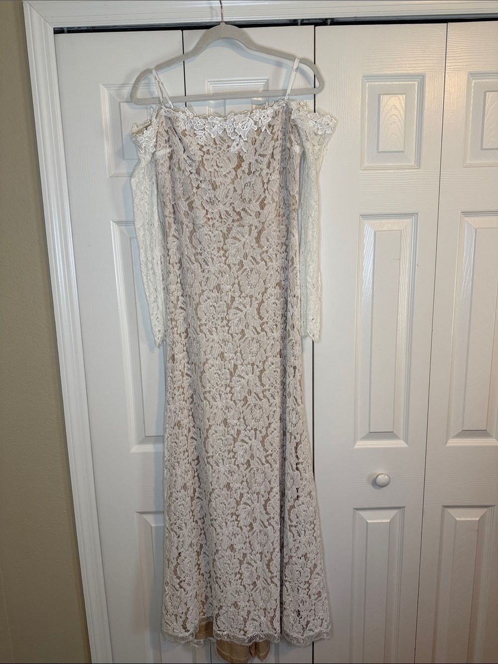 Lulu's Cream Lace Off-Shoulder Long Sleeve Maxi Dress
